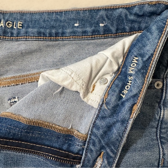 AE Stretch Denim Mom Short - Picture 6 of 7